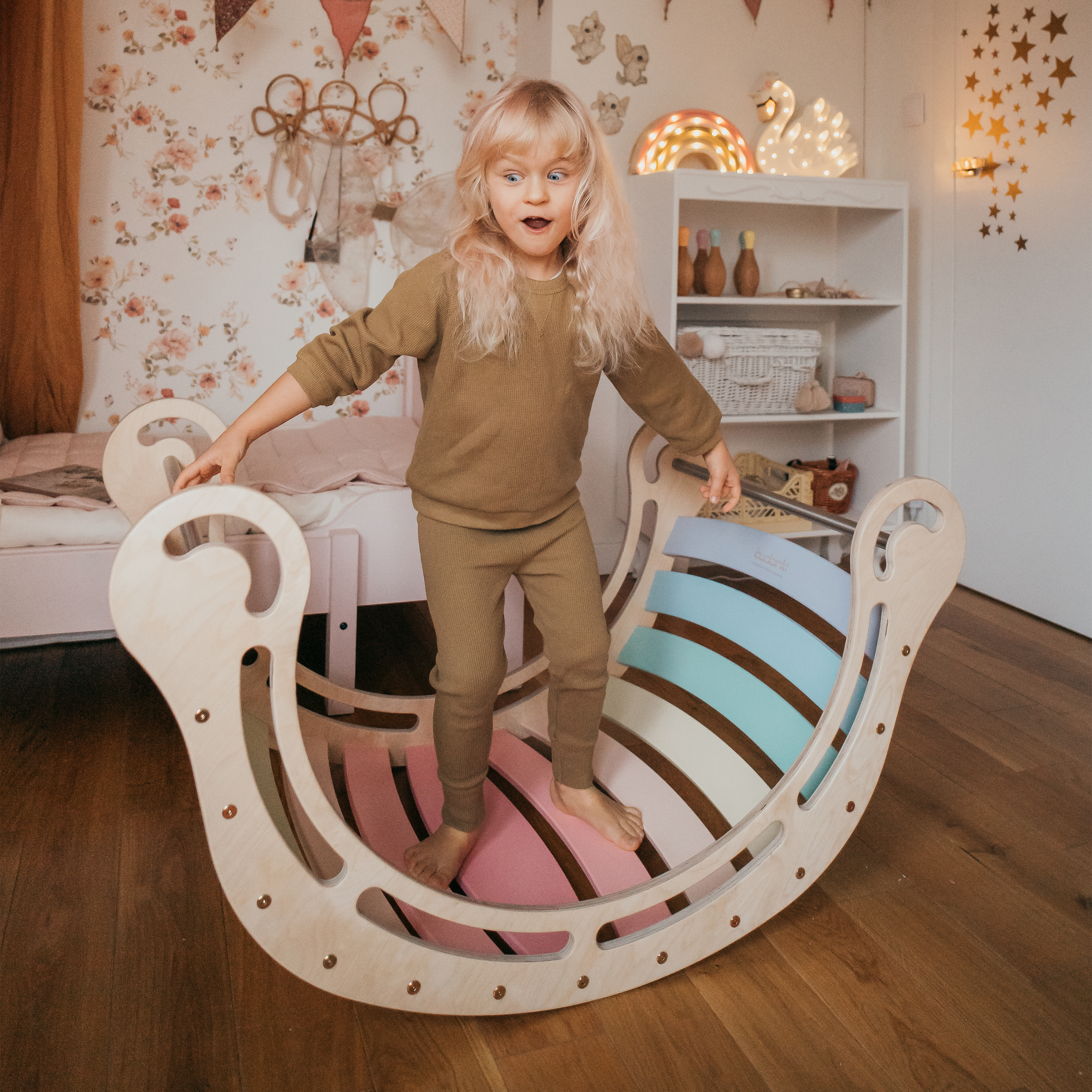 Houten XXL Rocker met Klimwand Pastel