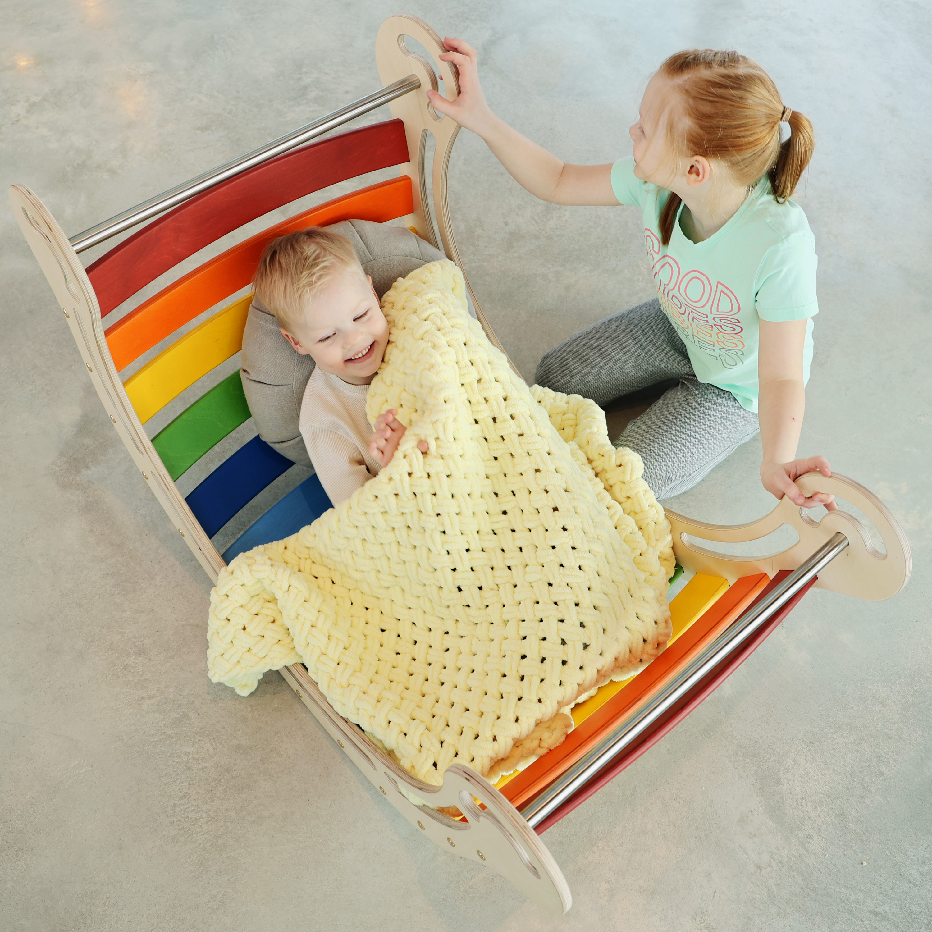 Houten XXL Rocker met Klimwand Regenboog