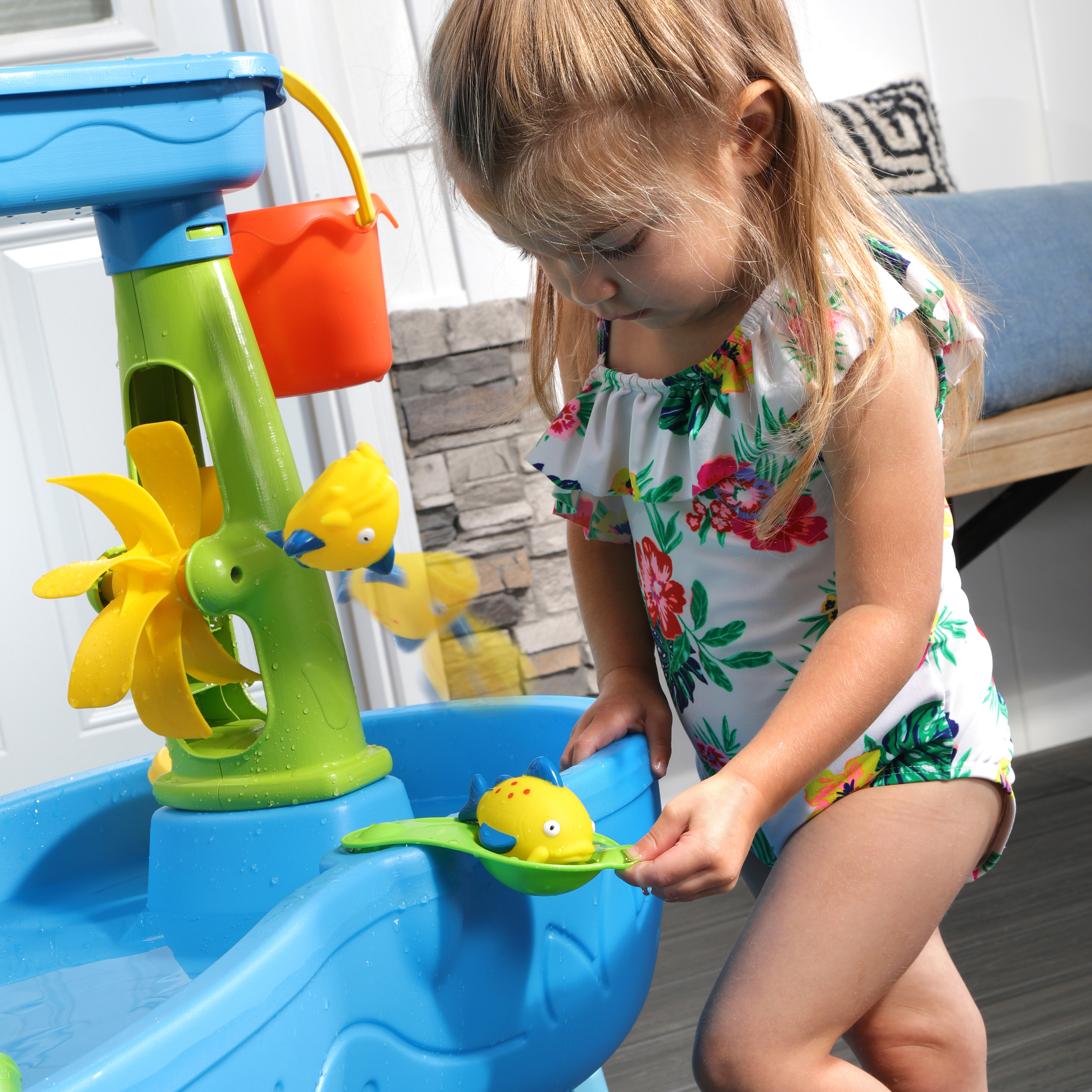 Double Showers Splash Water Table