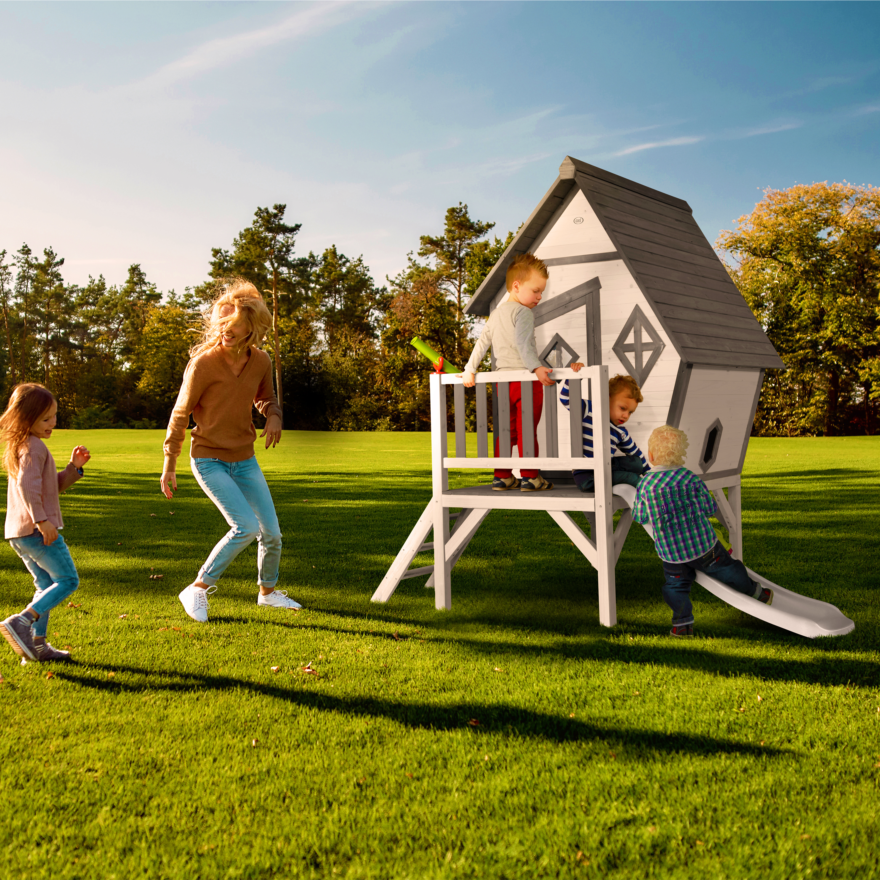 Cabin XL Playhouse Grey/White - White Slide