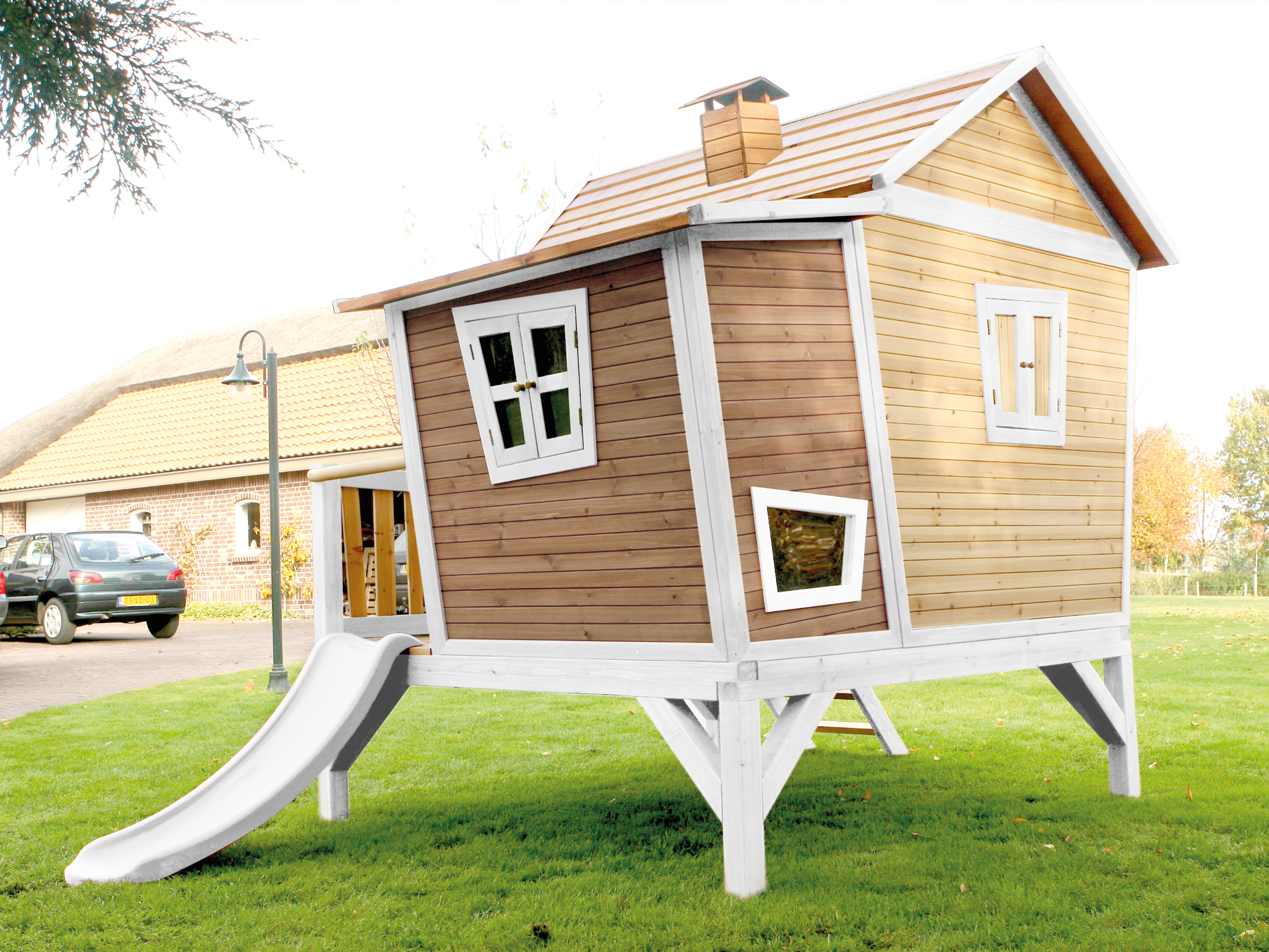 Emma Playhouse Brown/White - White Slide
