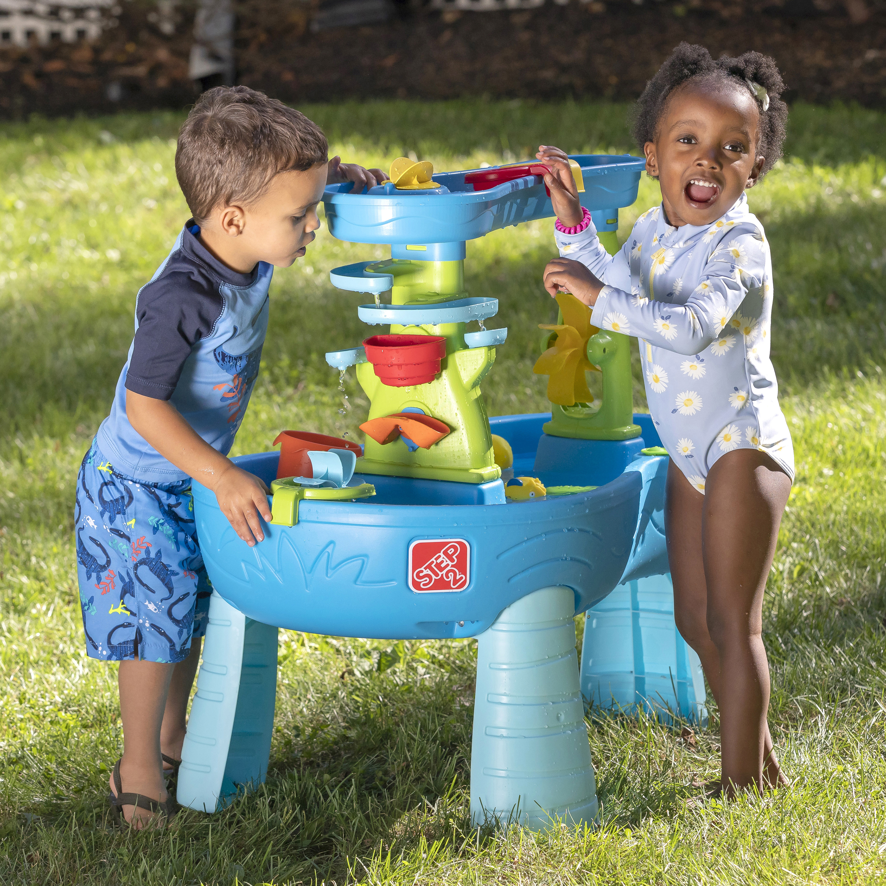 Double Showers Splash Water Table