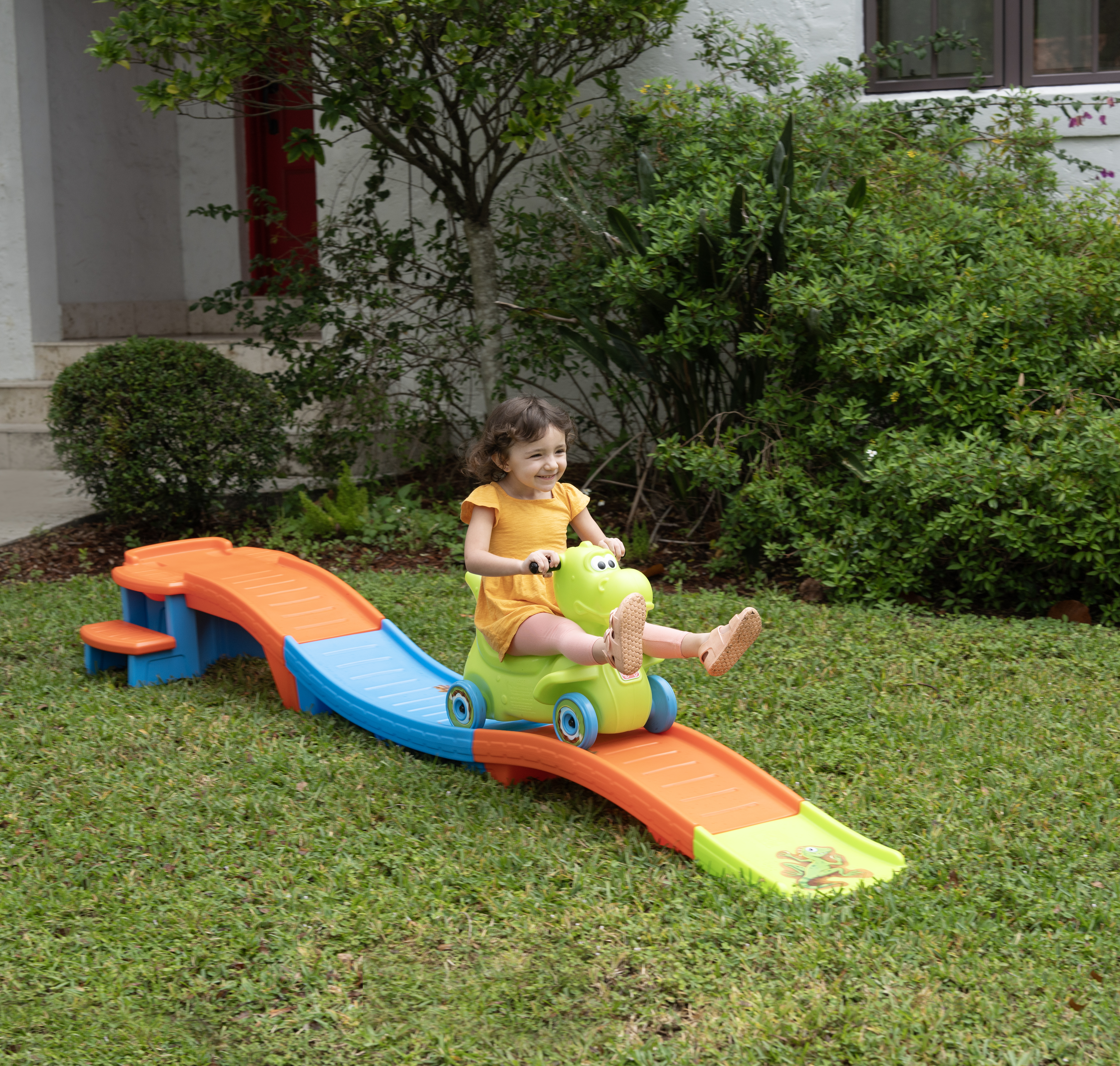 Dino Dash Up & Down Roller Coaster