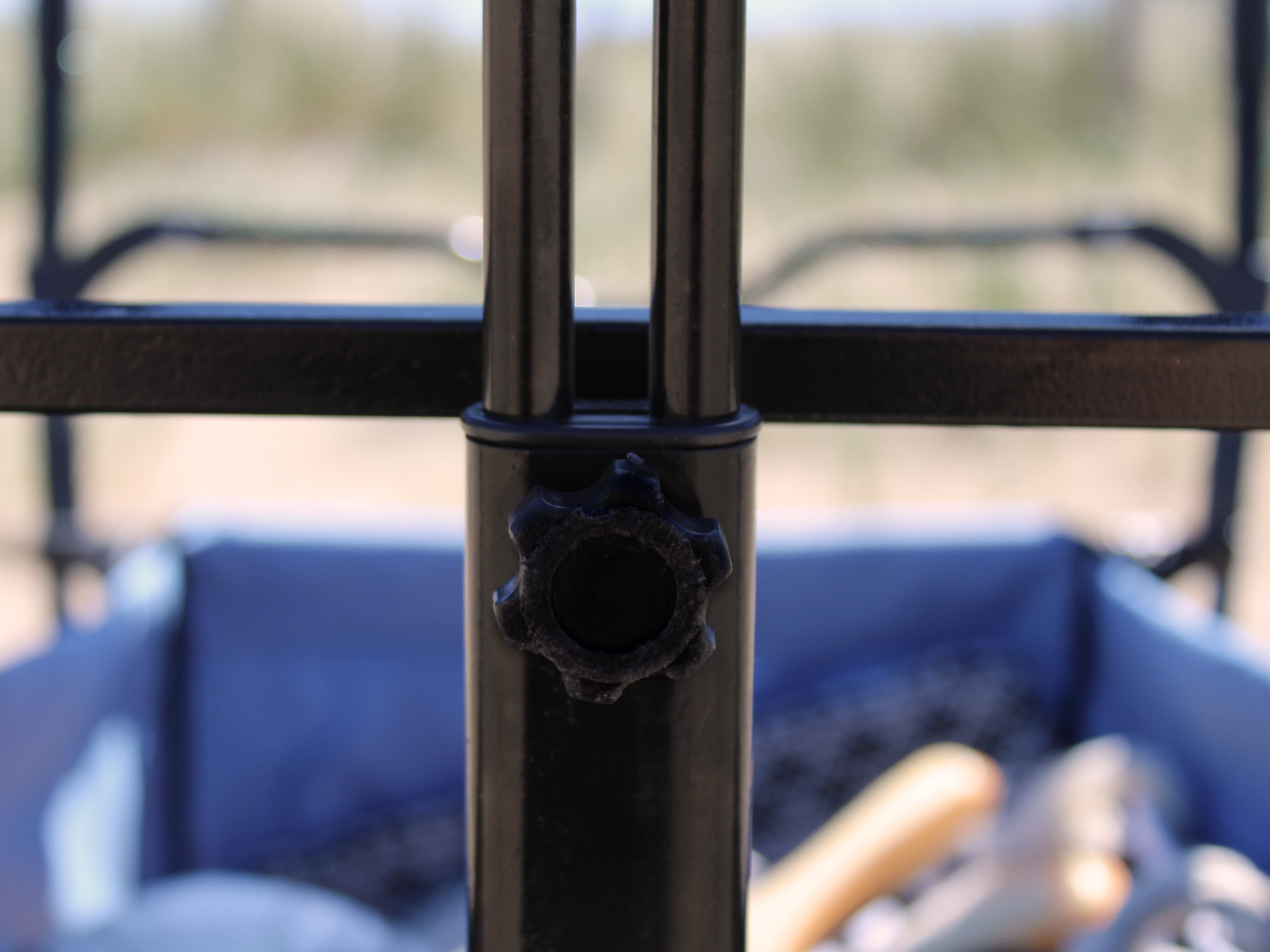 AB210 Foldable Beachwagon with roof, bag, brake and handleba