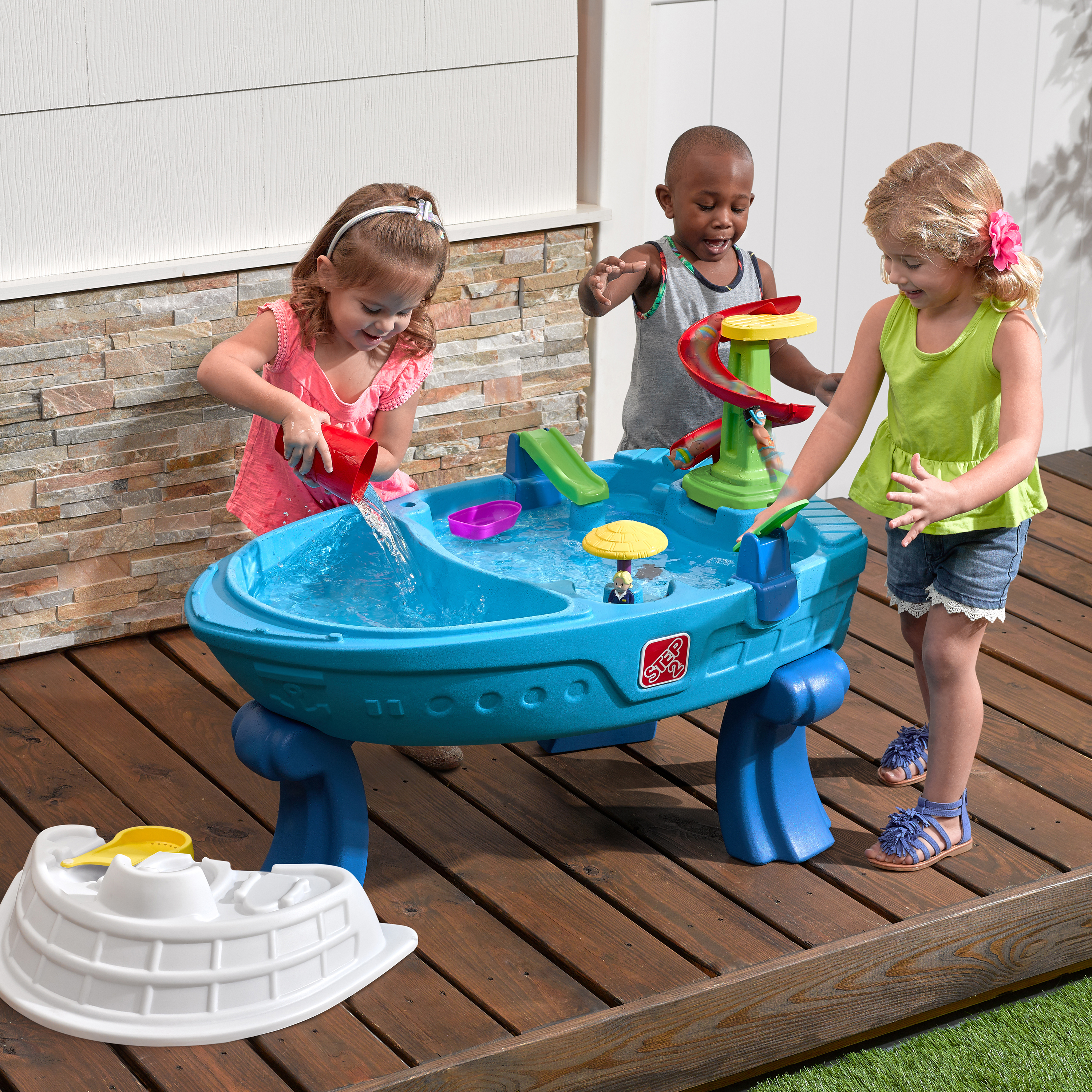 Fiesta Cruise Sand & Water Table