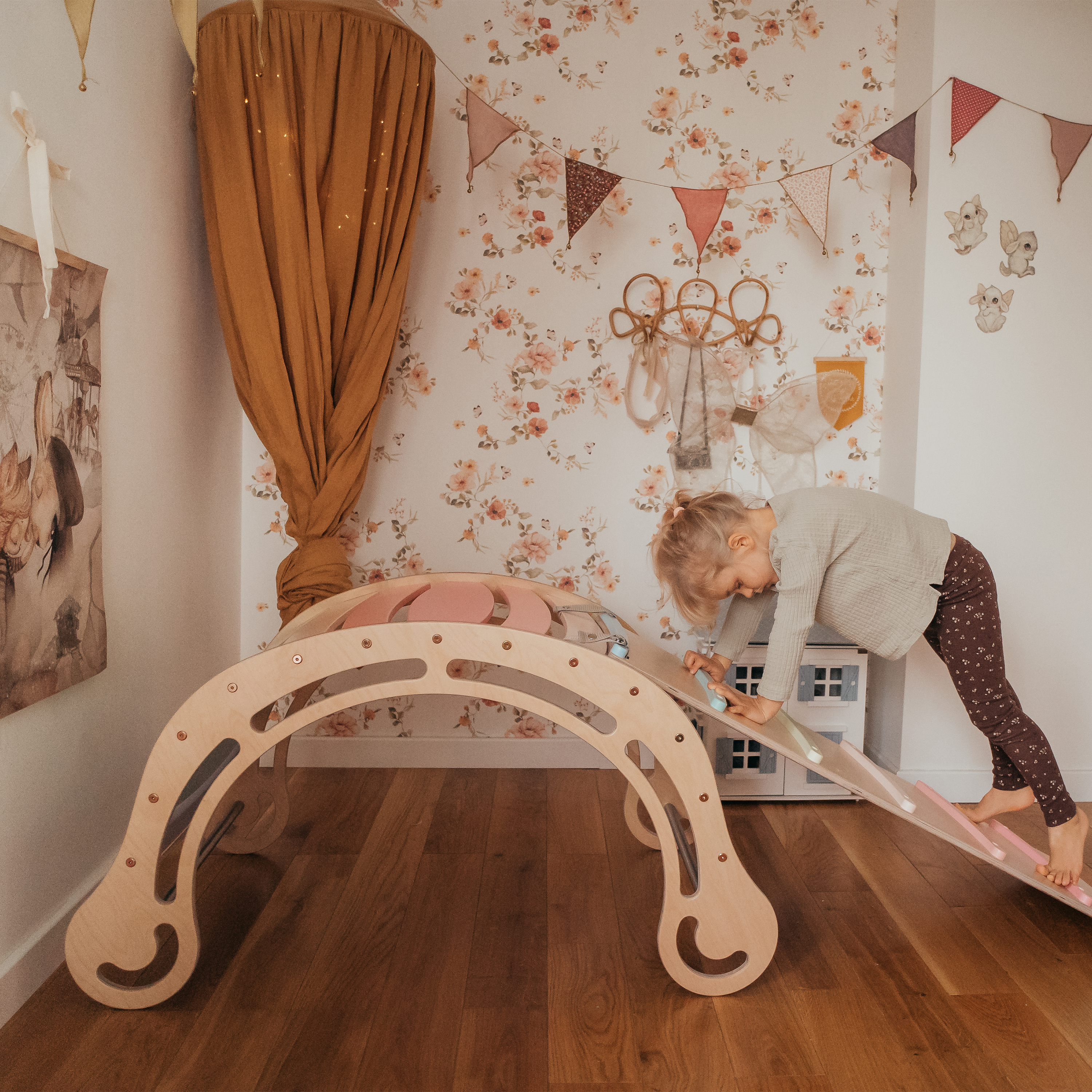 Houten XXL Rocker met Klimwand Pastel