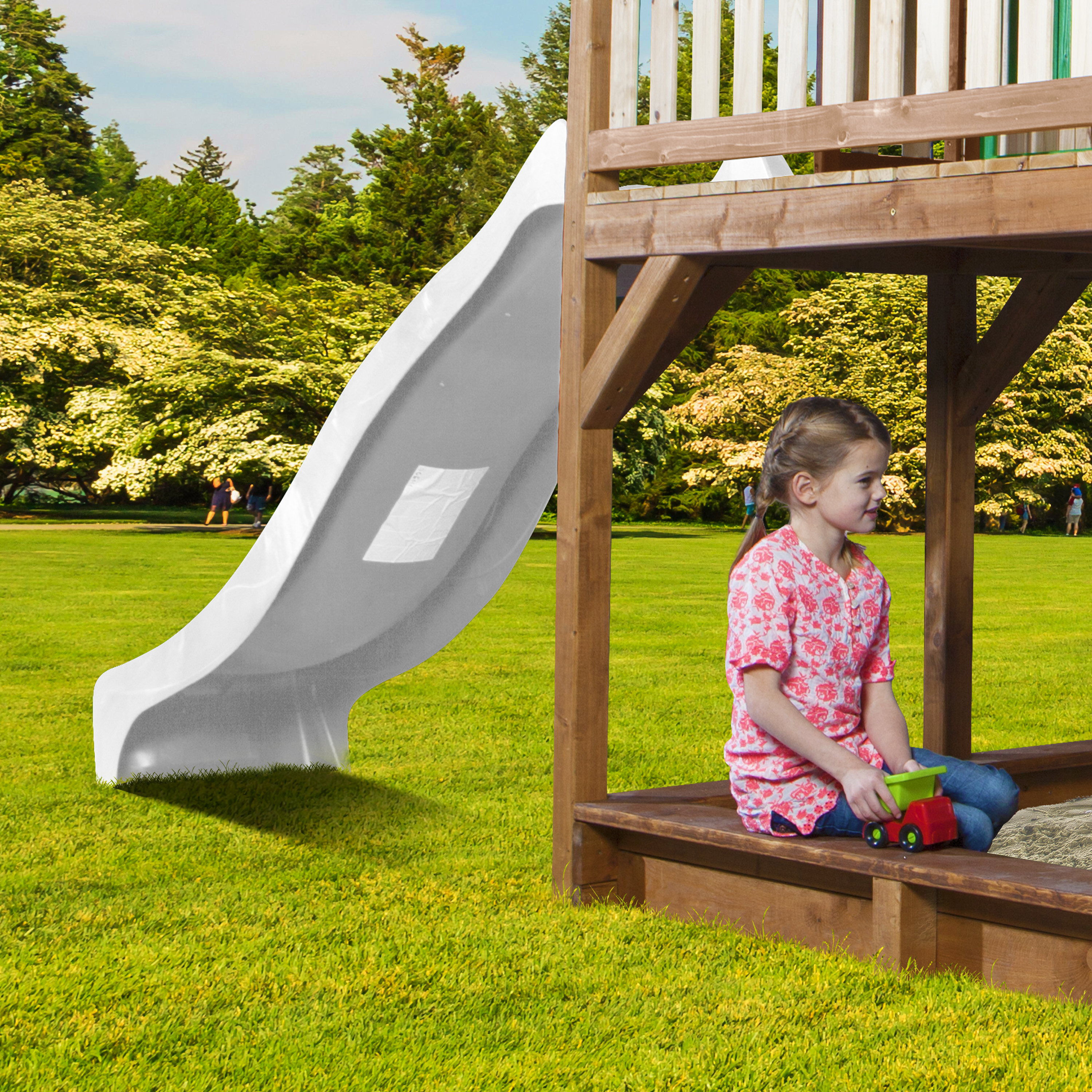 Liam Playhouse with Roxy Nest Swing Brown/Green - White Slid