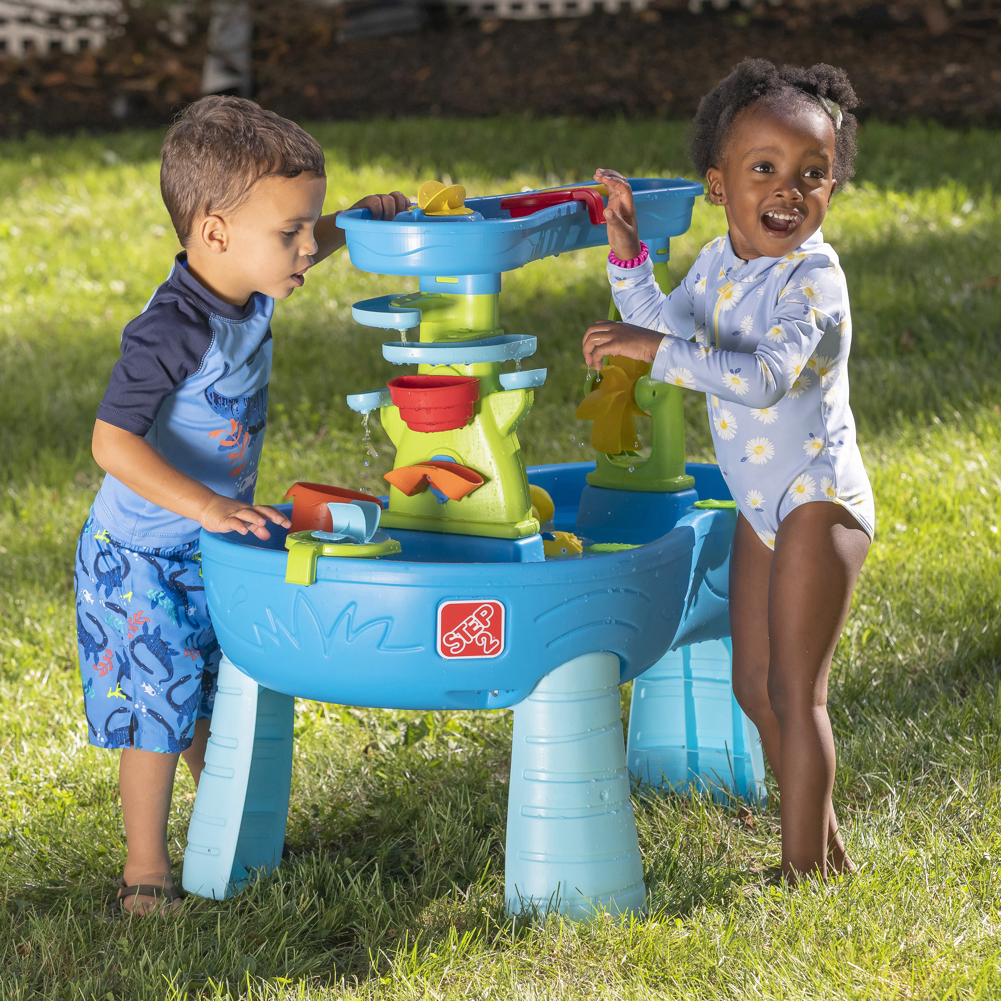 Double Showers Splash Water Table