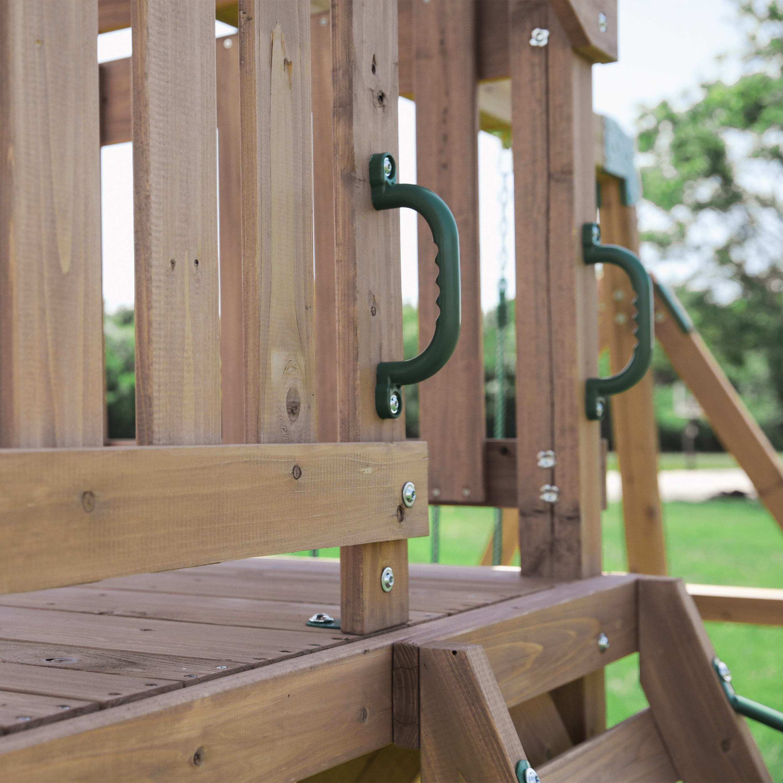 Lightning Ridge Play Set with Double Swing and Slide