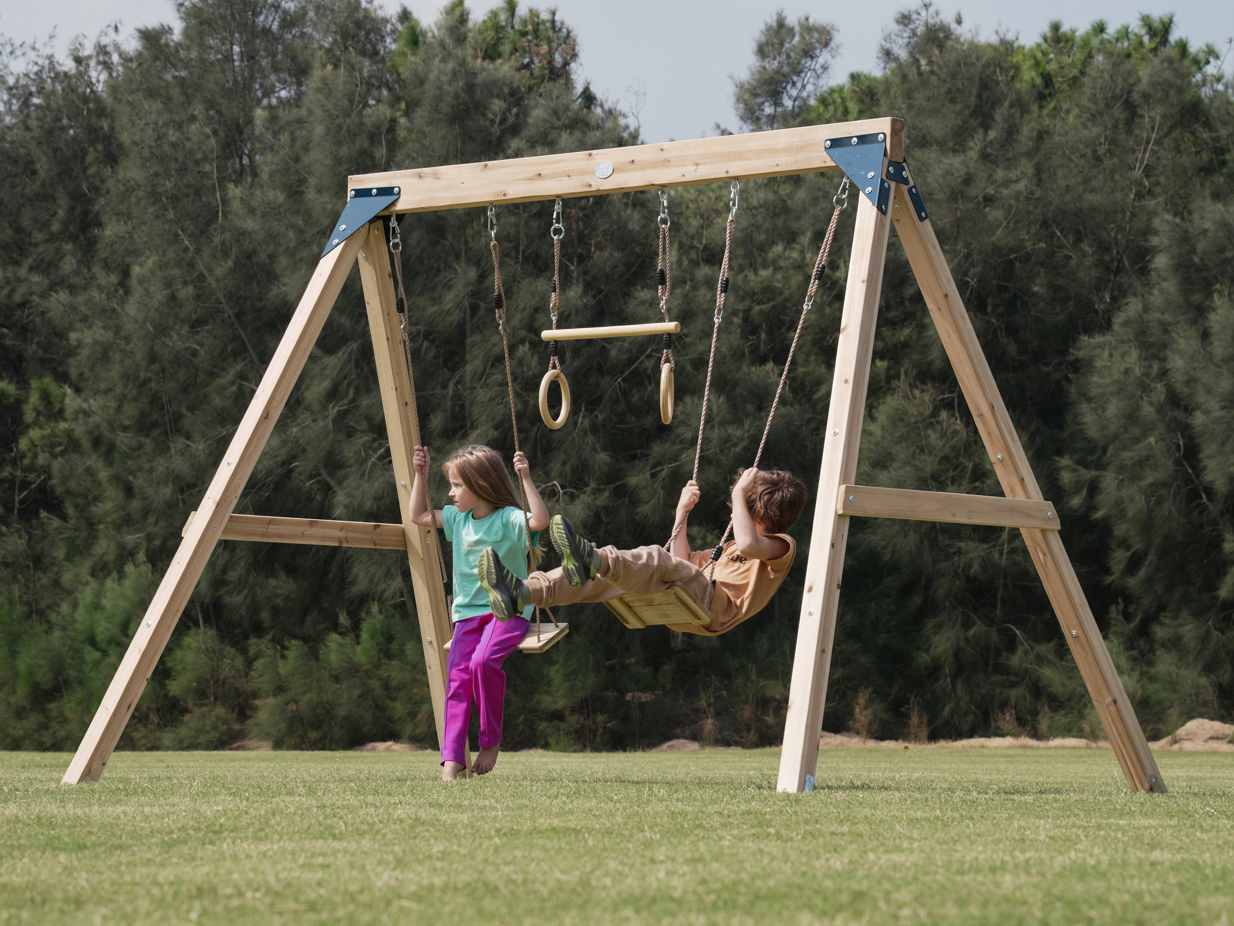 Maya Double wooden Swing with Trapeze Brown