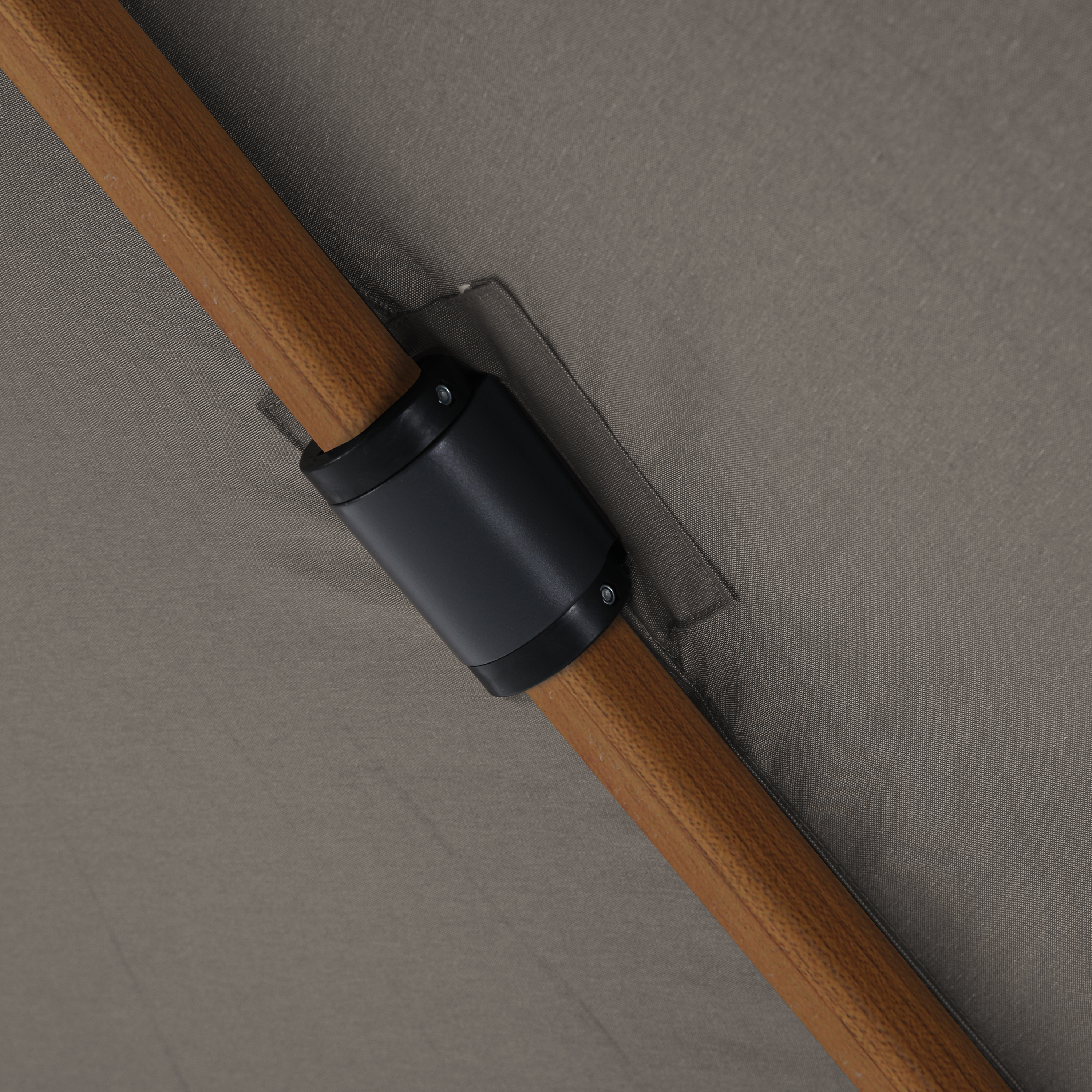 Apollo Premium Zweefparasol 300x300 Houtlook/taupe