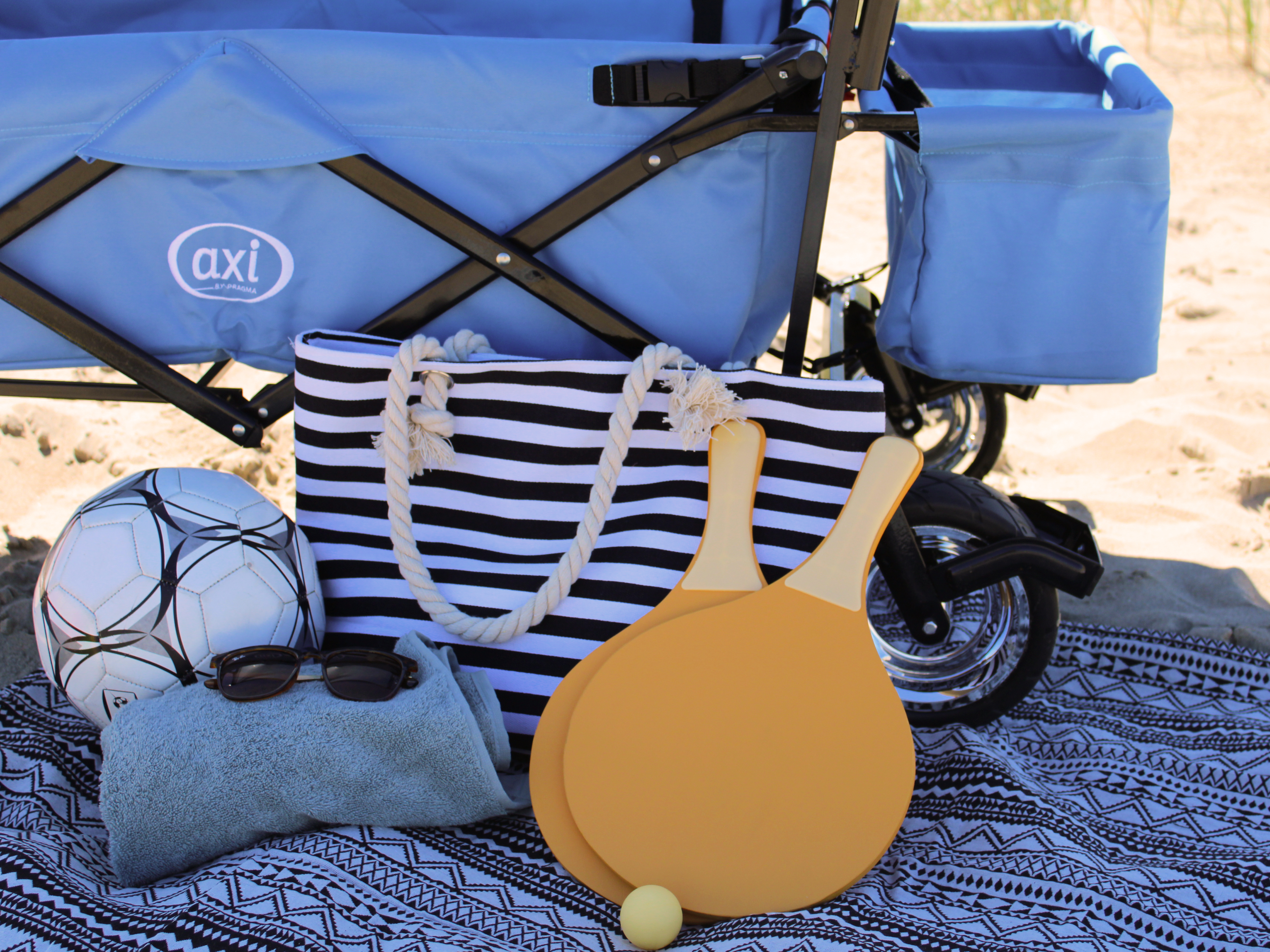 AB210 Foldable Beachwagon with roof, bag, brake and handleba