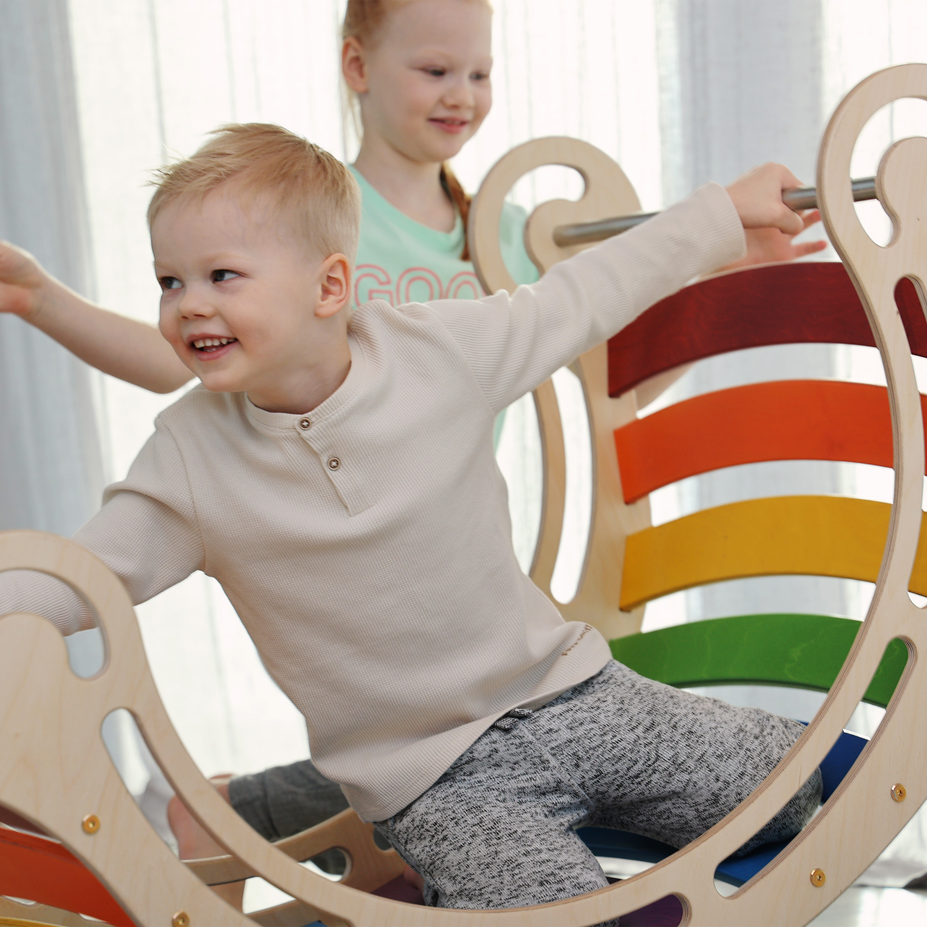 Houten XXL Rocker met Klimwand Regenboog