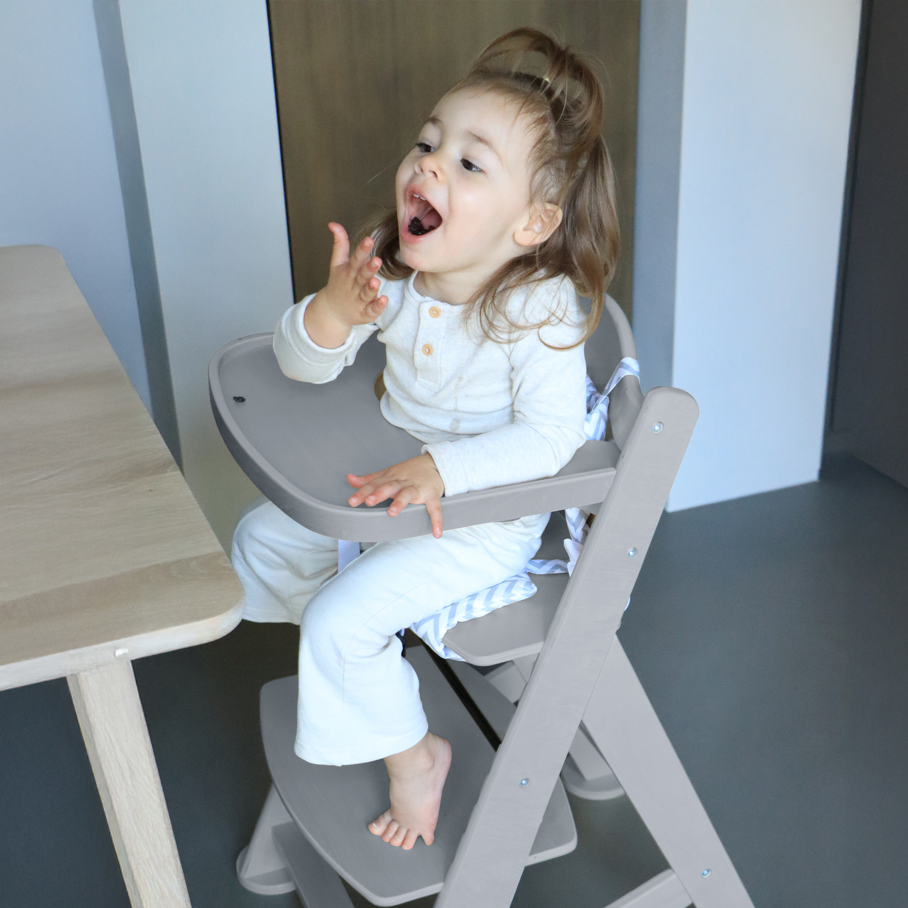 Fynn High Chair - Grey
