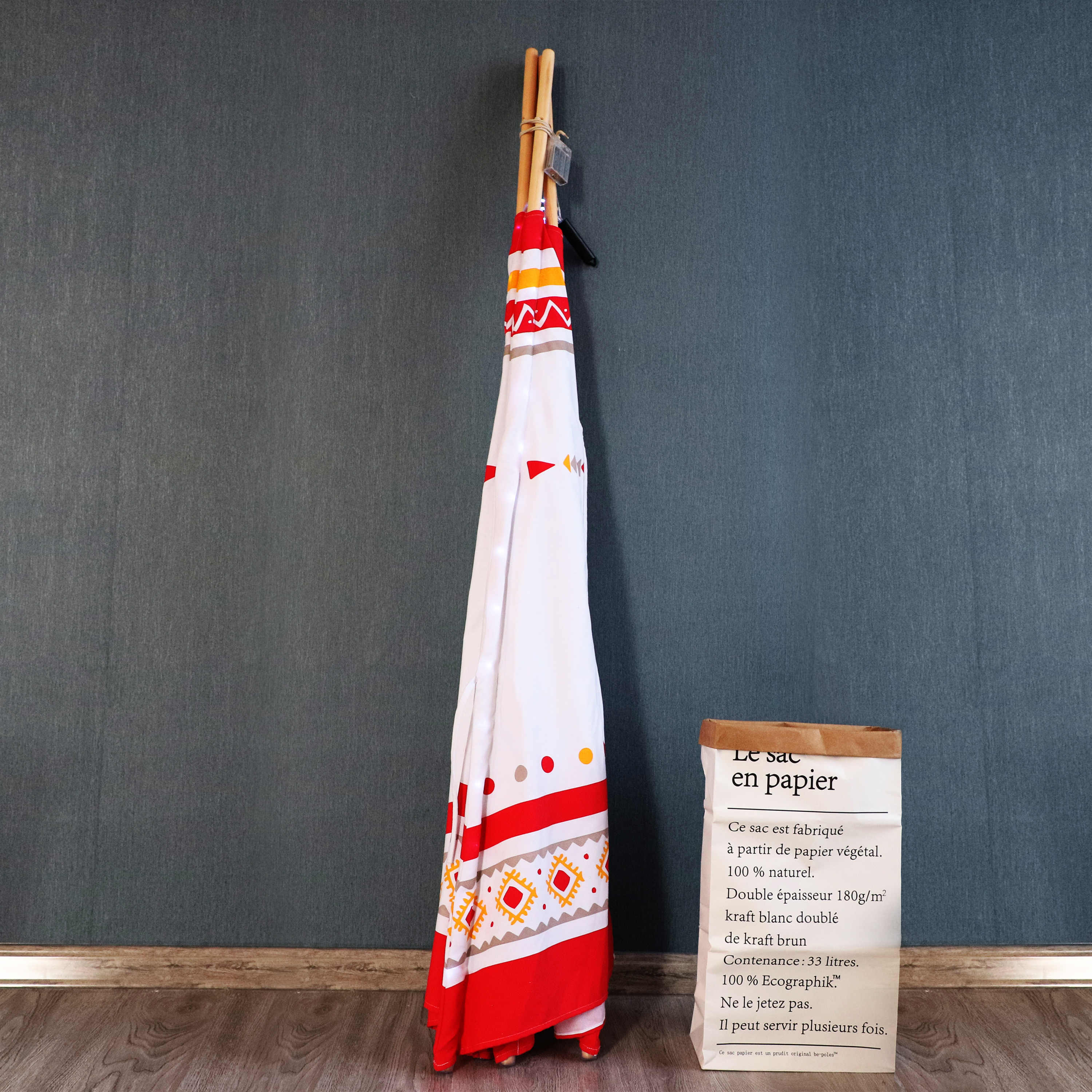 LED Teepee Tent Red / white LED Teepee Tent Red / white