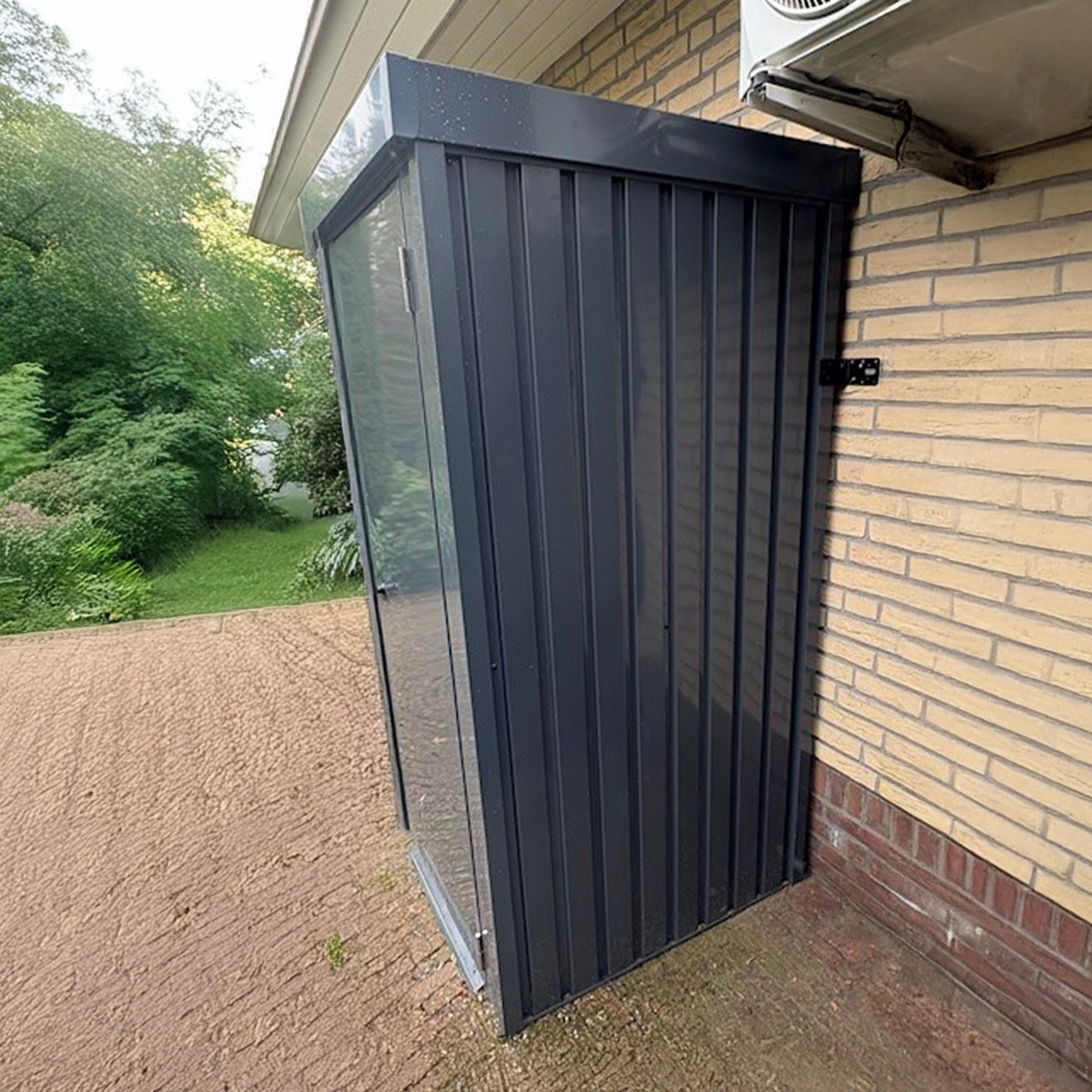 Hector Metal Garden Cabinet 1m2