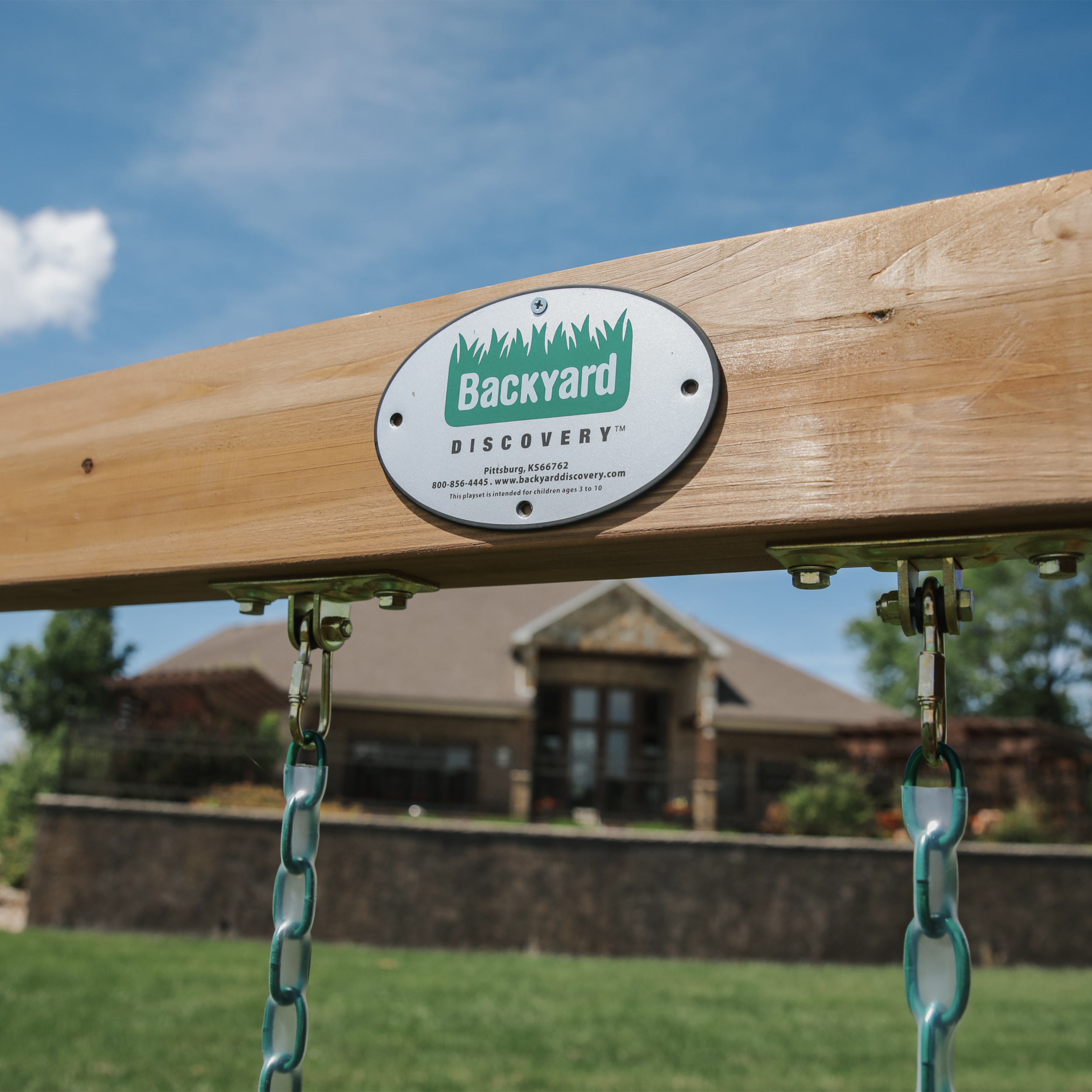 Lightning Ridge Play Set with Double Swing and Slide