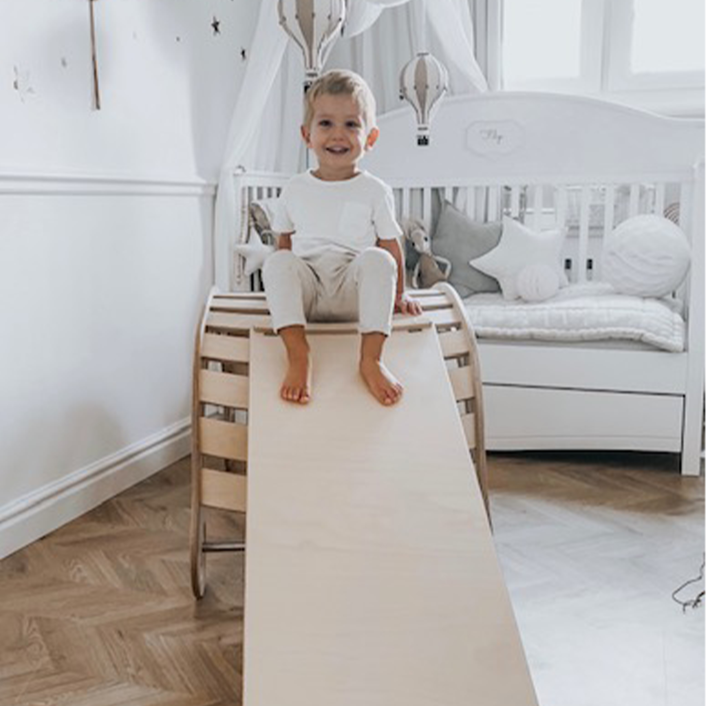 Bascule XXL en bois avec mur d'escalade Naturel Bascule XXL en bois avec mur d'escalade Naturel