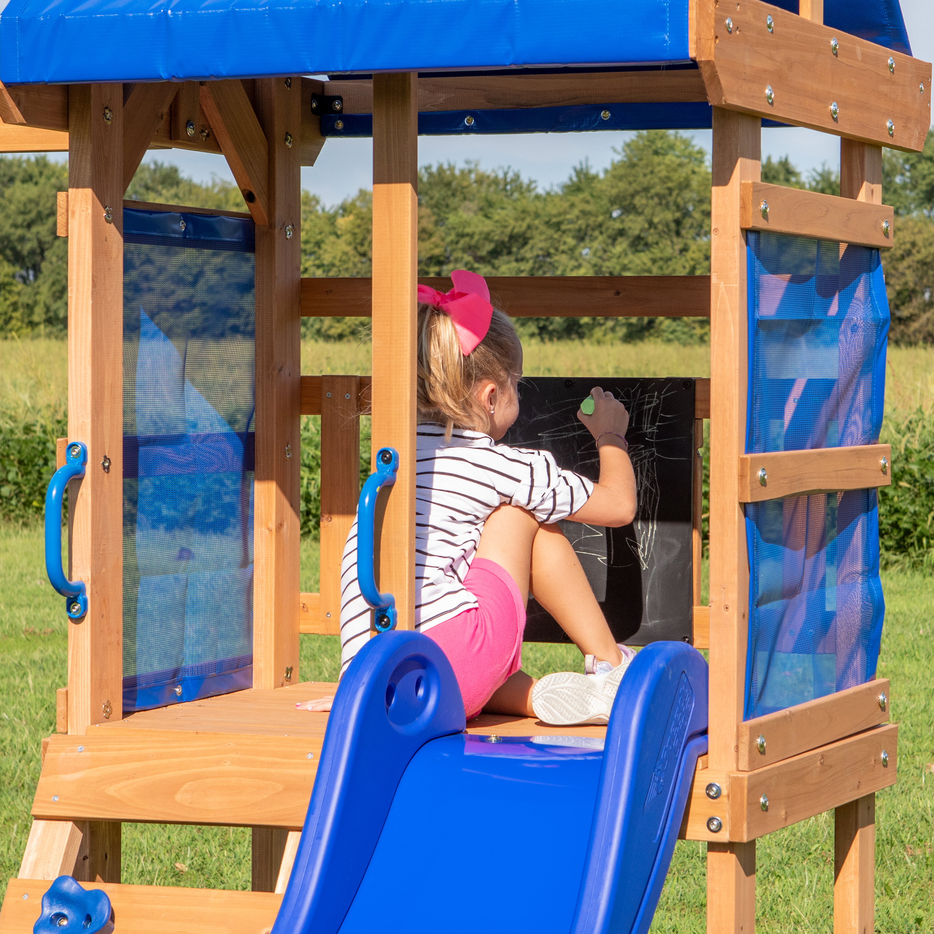 Aurora Spielturm mit Schaukeln und Rutsche
