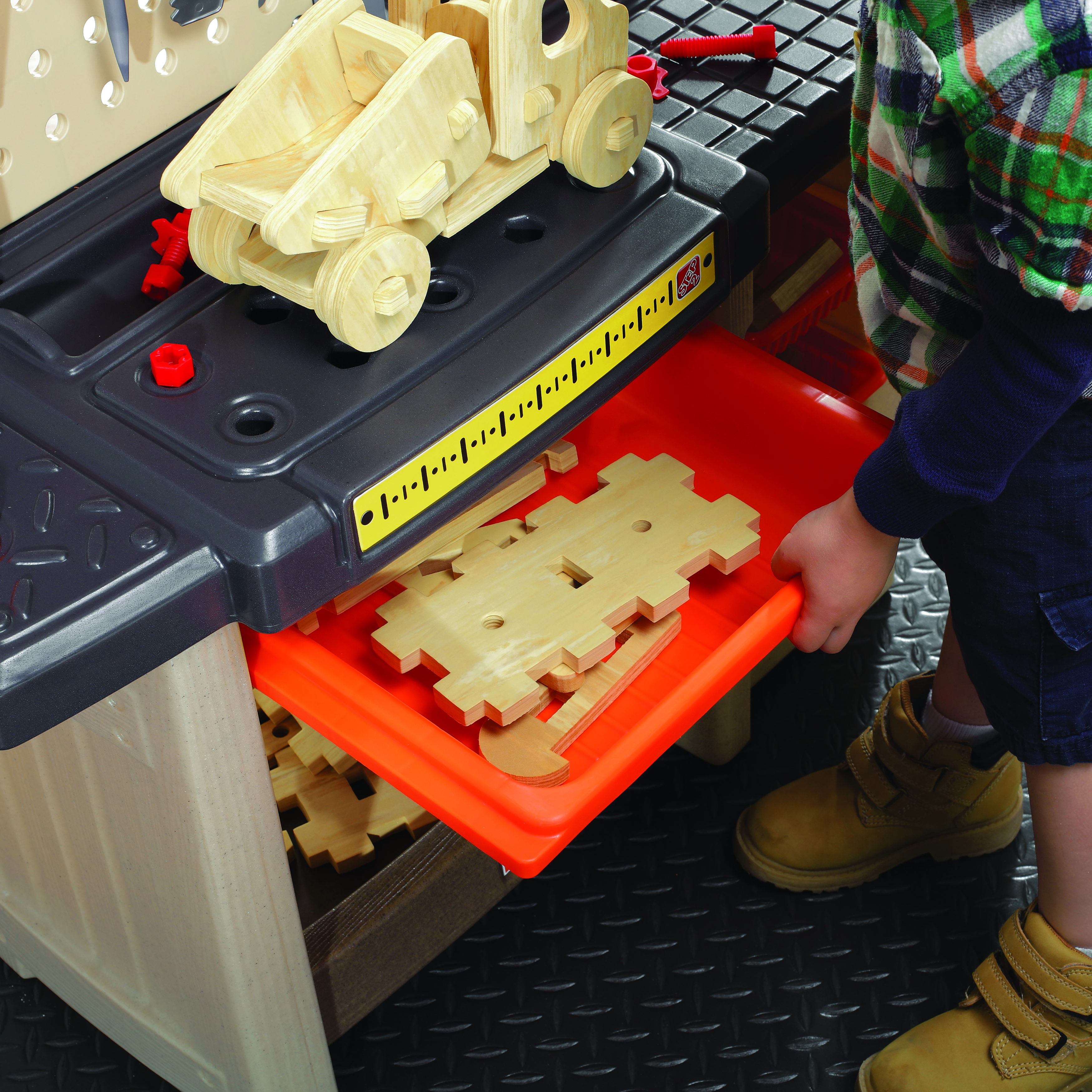 Handyman Workbench Orange