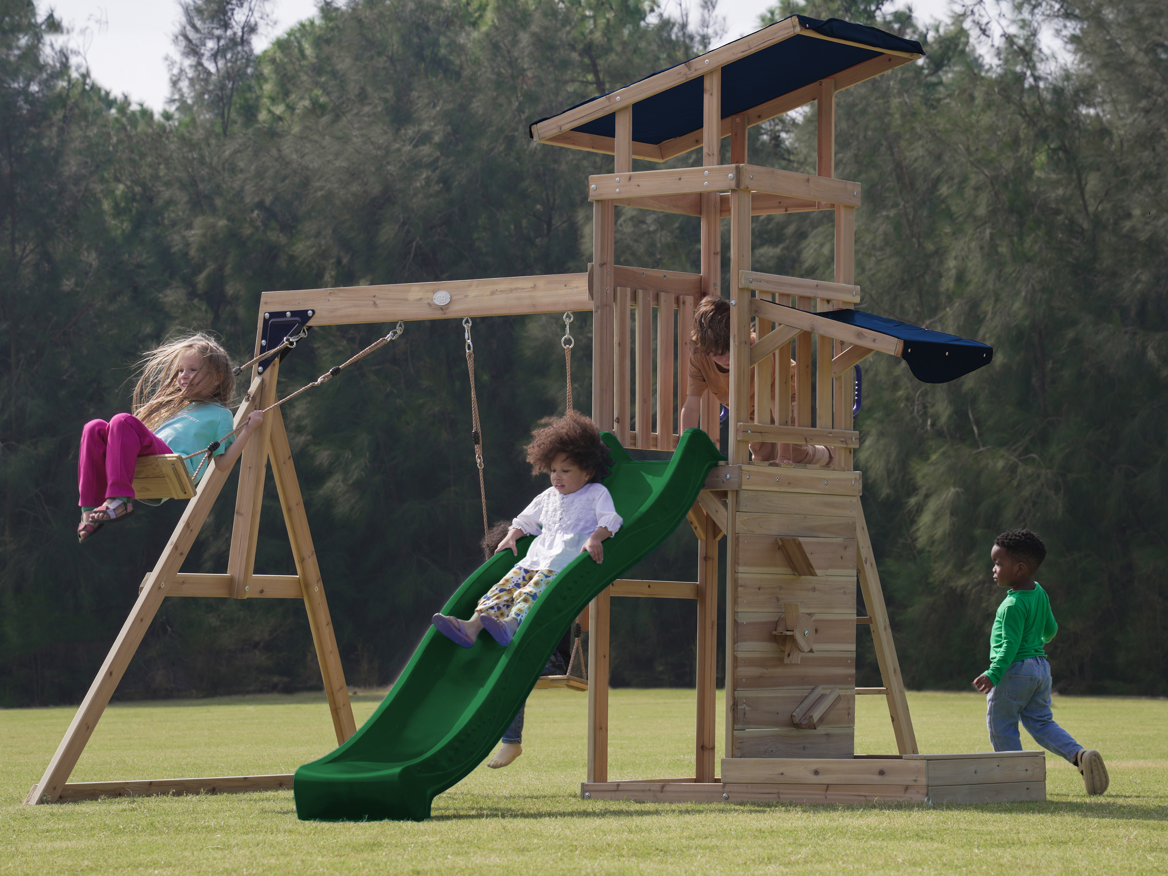 Aire de jeux Malik avec balançoire marron - toboggan vert