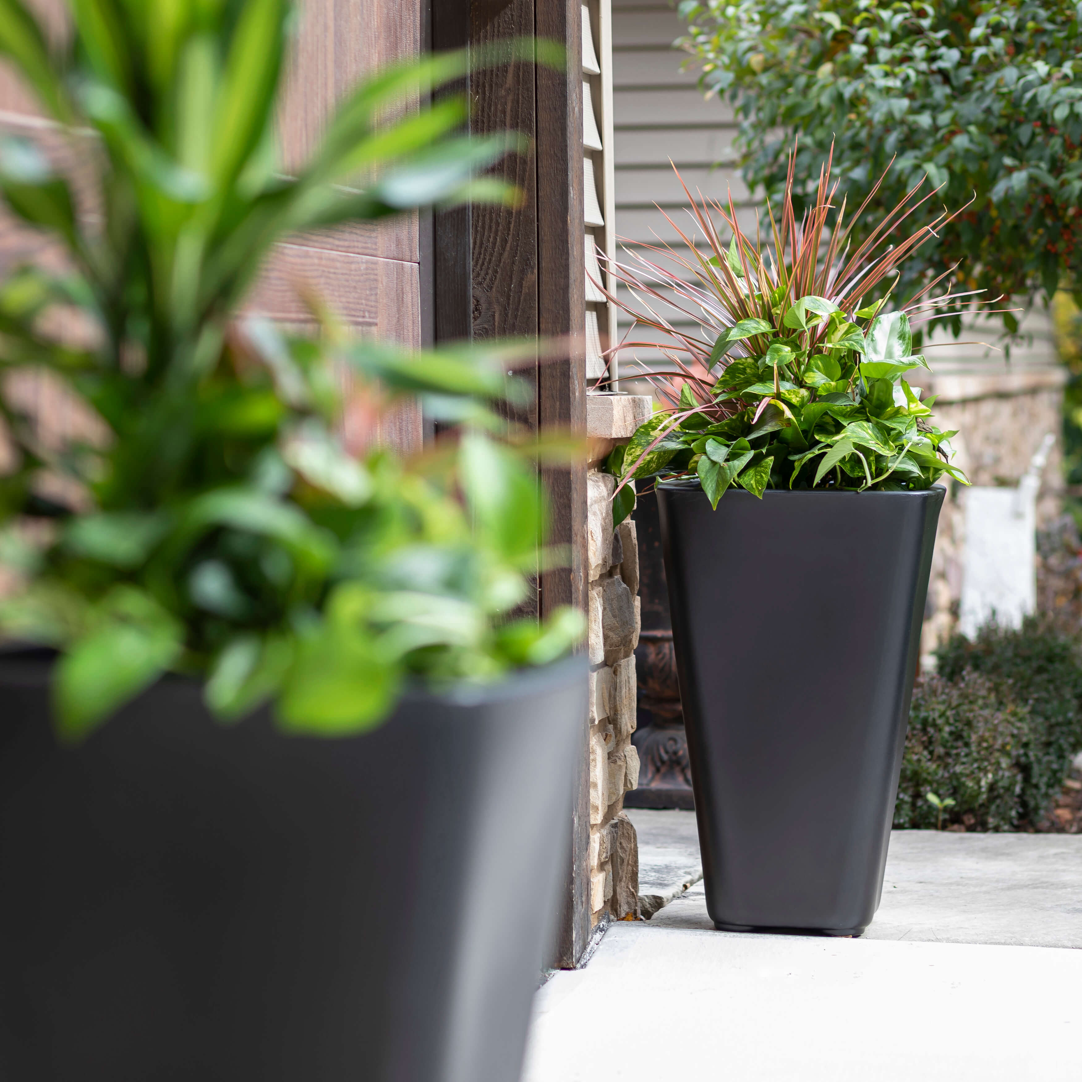 Bridgeview Tall Planter - Onyx Black Bridgeview Tall Planter - Onyx Black